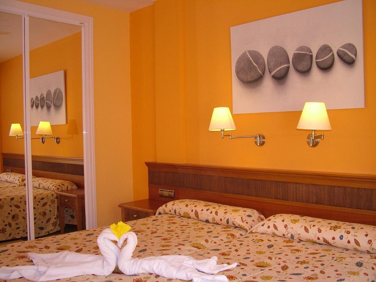 Aparthotel El Cerrito Playa Cancajos.- BreNa Baja  Екстериор снимка