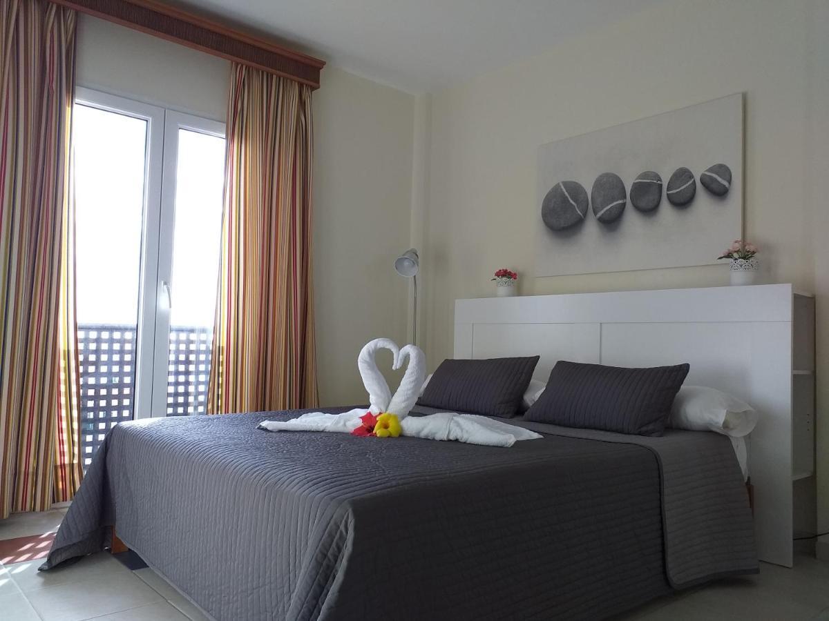 Aparthotel El Cerrito Playa Cancajos.- BreNa Baja  Екстериор снимка